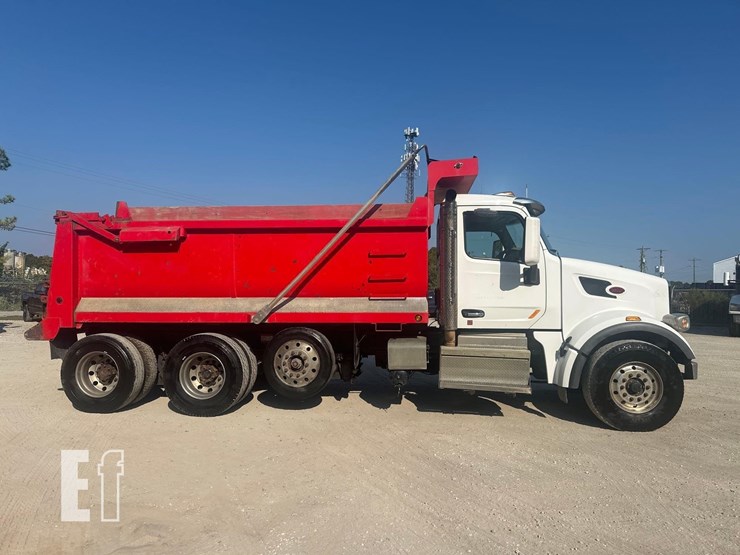 2019-peterbilt-567-image-2