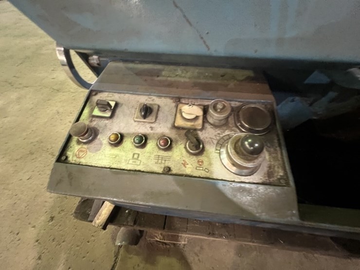 summit-500sa-super-horizontal-band-saw-image-4