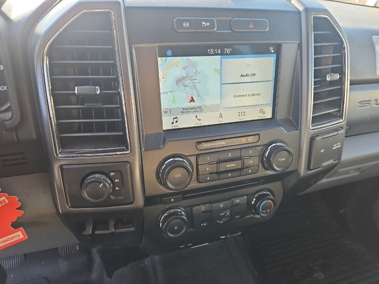 2018-ford-f350-xlt-image-32