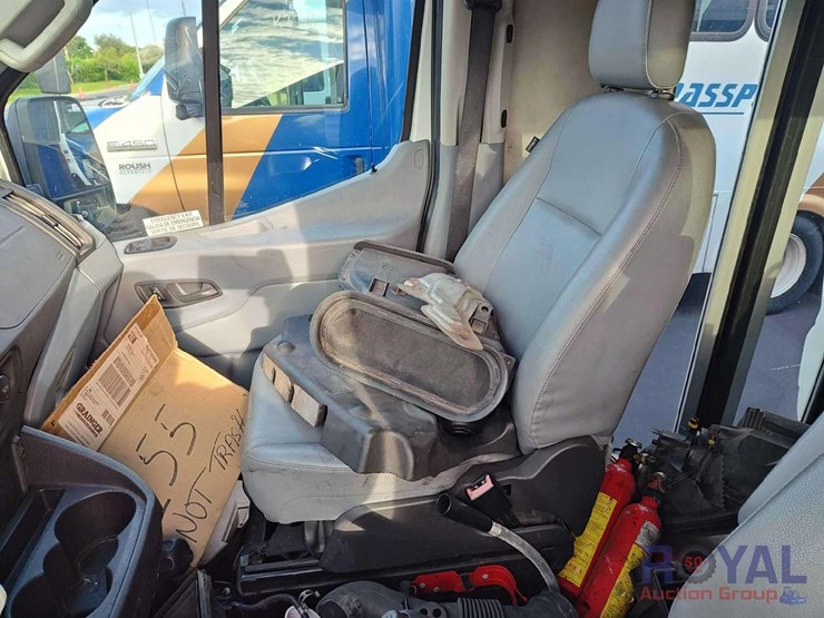 2017-ford-transit-image-16
