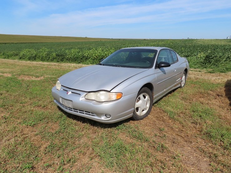2001-chevrolet-monte-carlo-ss-image-1