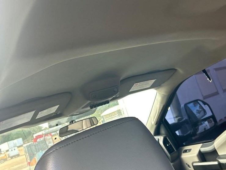 2019-ford-f350-xl-image-25