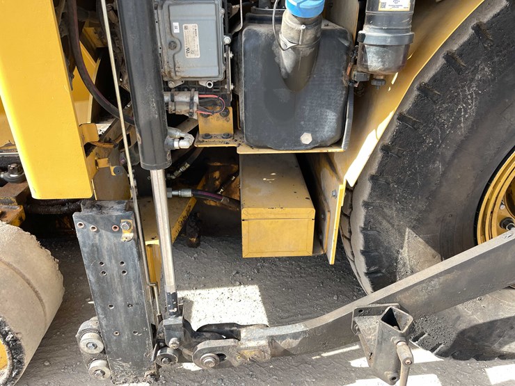 #8612-•-2019-cat-ap100f-asphalt-paver-(aps)-image-17