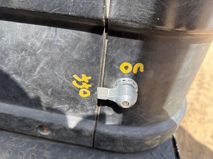 club-car-intell-trak-4x4-utv-image-18