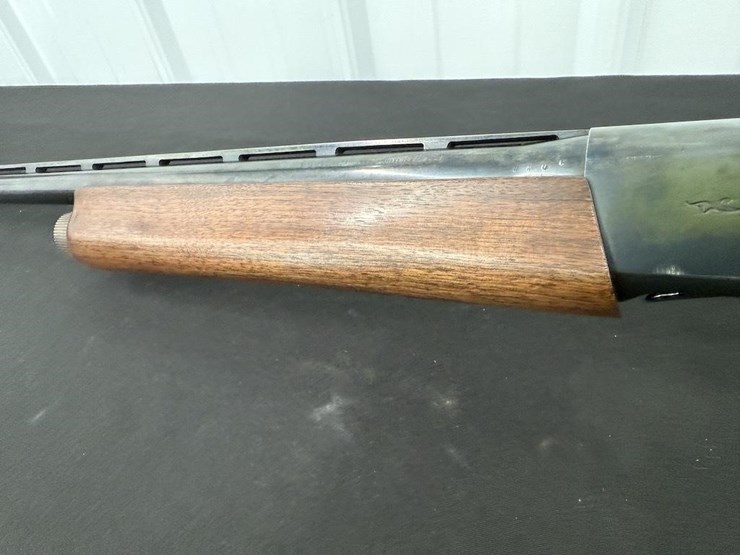 remington-1100-12-gauge-shotgun-image-7