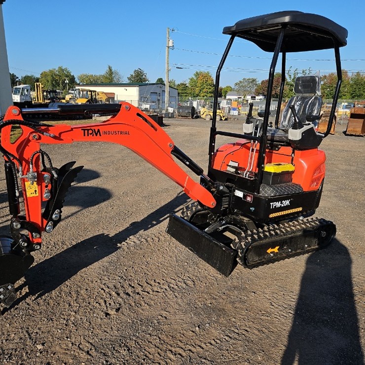 TPM INDUSTRIAL TPM-20K MINI EXCAVATOR
