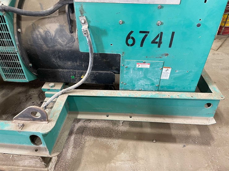 #8615-•-1999-cummins-dfeh-generator-(aps)-image-48