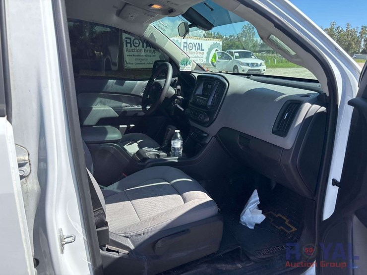 2017-chevrolet-colorado-image-23