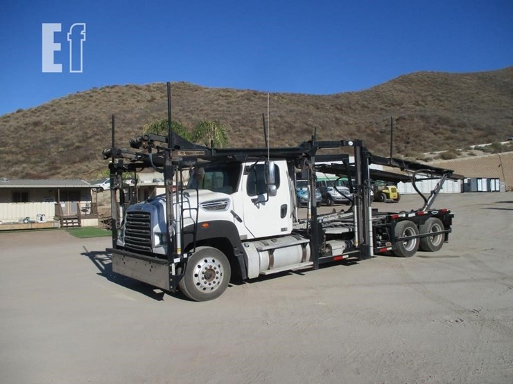 2016-freightliner-114sd-image-1
