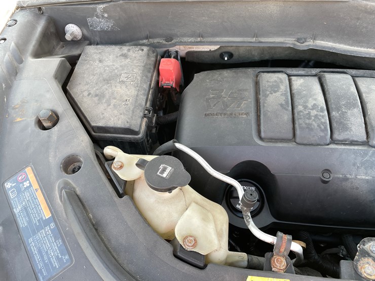 2012-chevrolet-traverse-ls-image-77