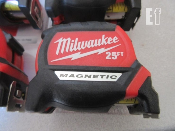 (4)-new-unused-milwaukee-magnetic-tape-measures-image-3