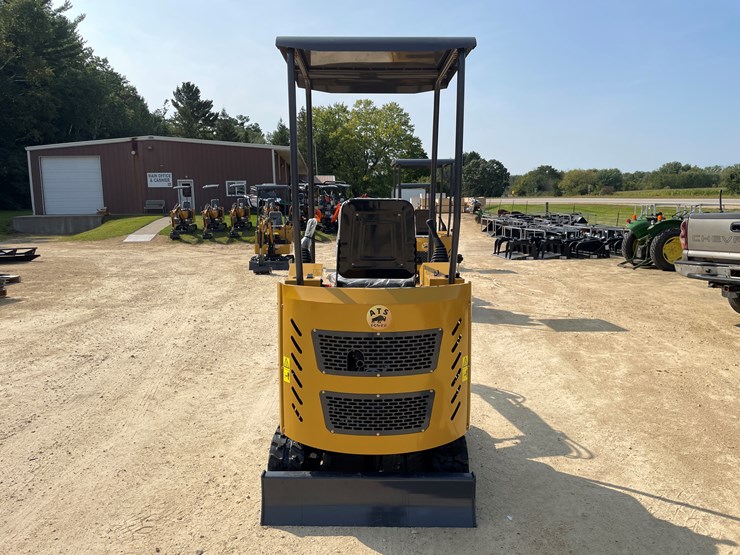 #213-•-new-rt15r-mini-excavator-image-4