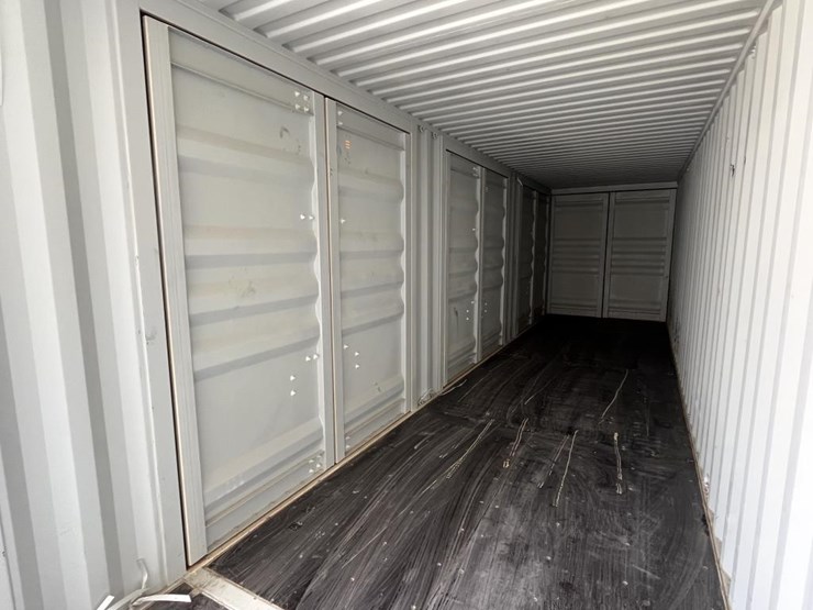 #1019-•-2024-40’-(5)-door-shipping-container-image-11
