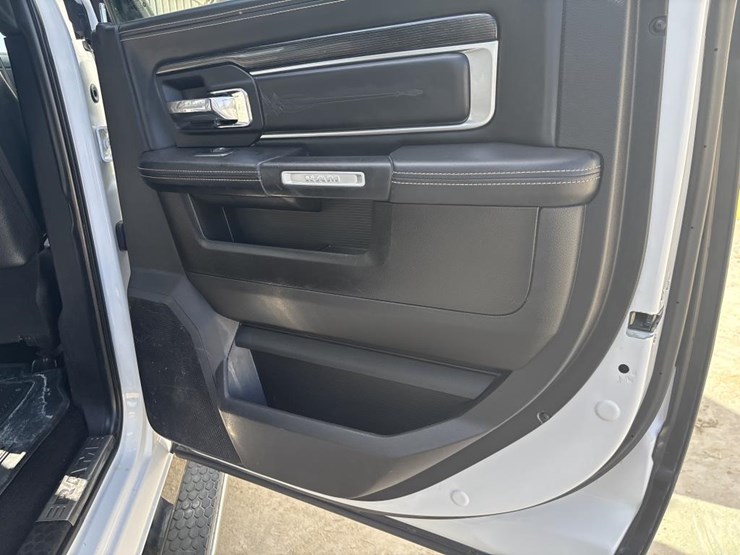 2018-dodge-ram-2500-image-28