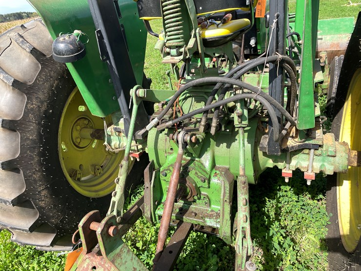 john-deere-2640-image-7