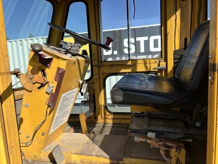 larson-6330-broom-sweeper-image-20
