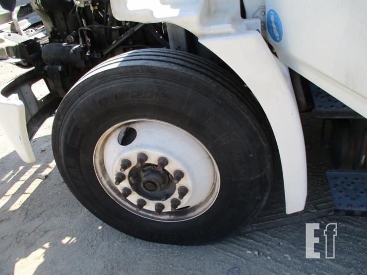 hino-338-image-17