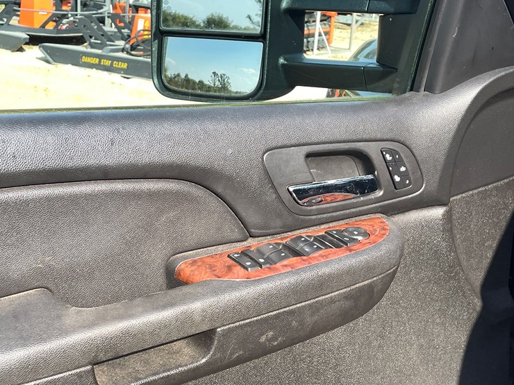 2008-chevrolet-silverado-image-33