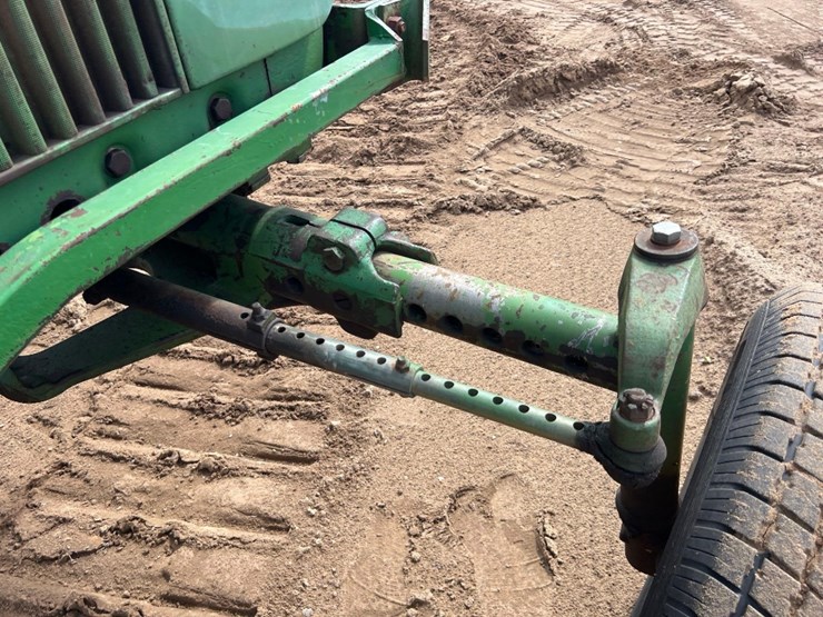 john-deere-3020-image-20