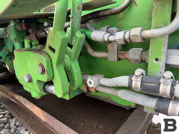 1989-john-deere-2855n-image-41