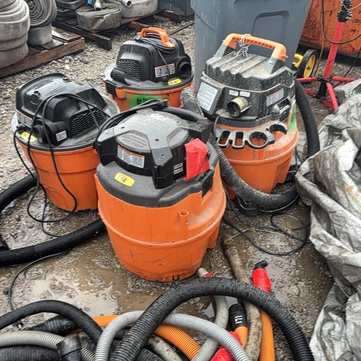 (4) RIGID SHOP VACCUUMS SUPPORT EQUIPMENT