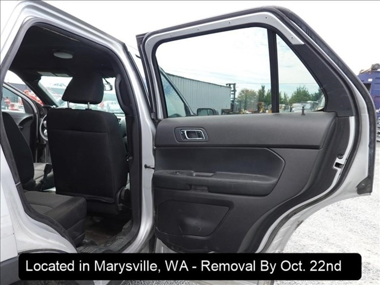 2017-ford-explorer-image-23