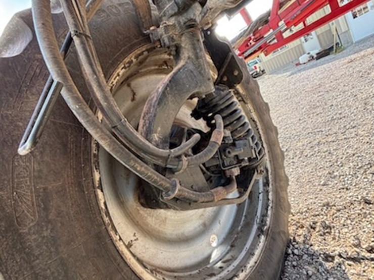 2011-case-ih-patriot-4420-image-29
