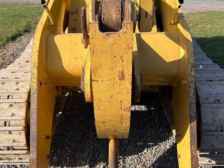 2004-caterpillar-953c-image-13