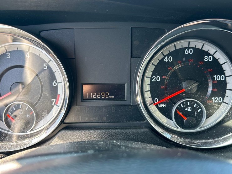 2015-dodge-grand-caravan-image-18