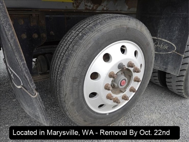 2007-mack-cv713-image-12