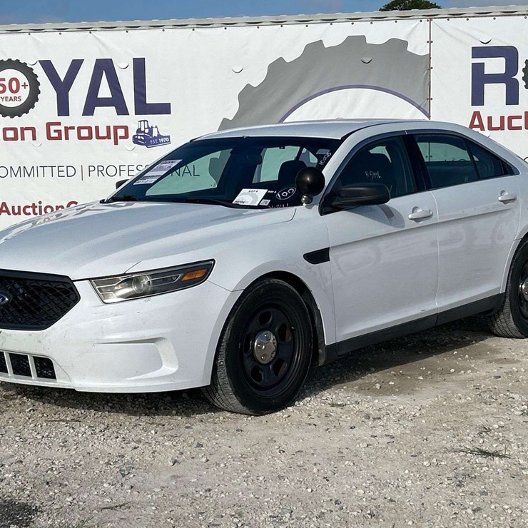 2014 Ford Taurus AWD Sedan