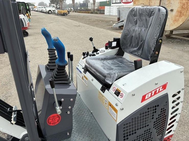2025-bttl-et12m-6-hydraulic-excavator-image-14
