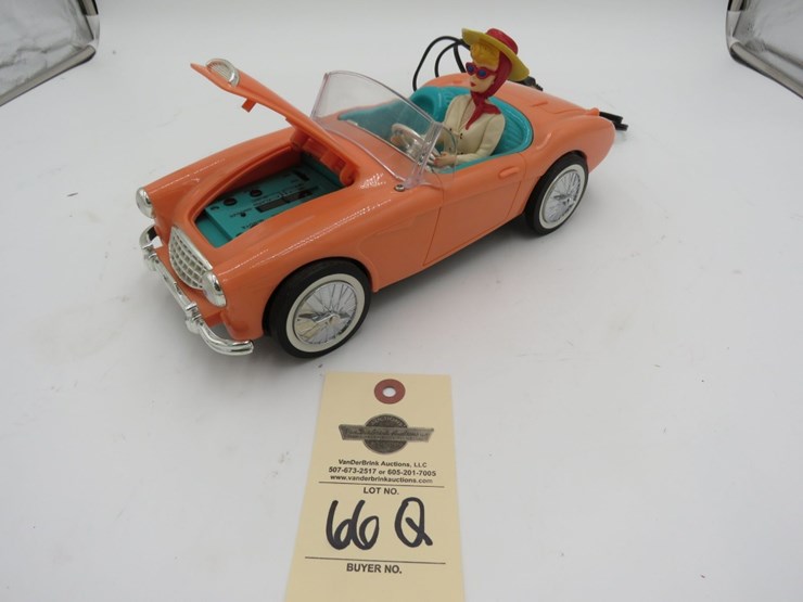 1996-barbie-austin-healey-car-clock-image-4