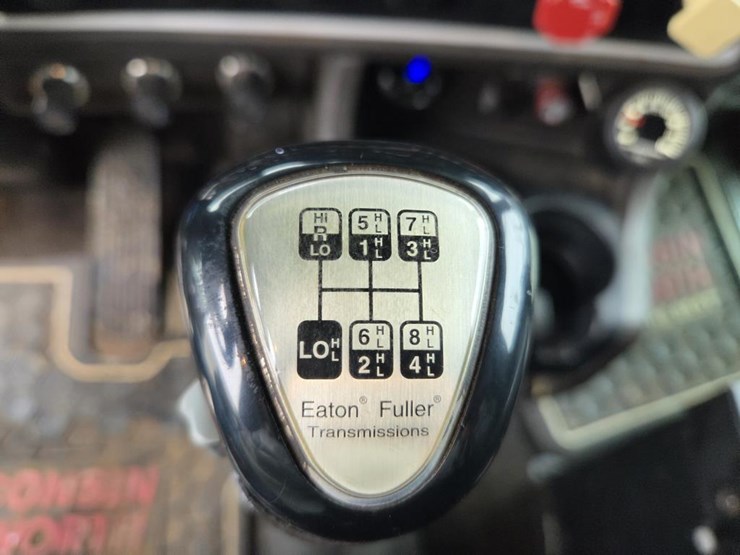#1701-•-2013-kenworth-t800-log-truck-image-101