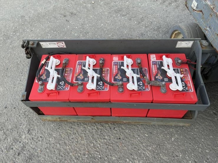 2013-skyjack-sj-3219-scissor-lift-image-6