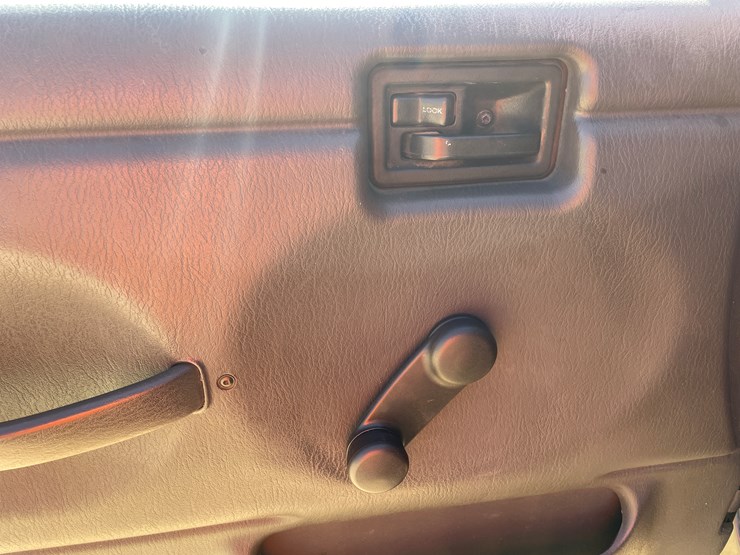 2000-jeep-wrangler-sport-image-43