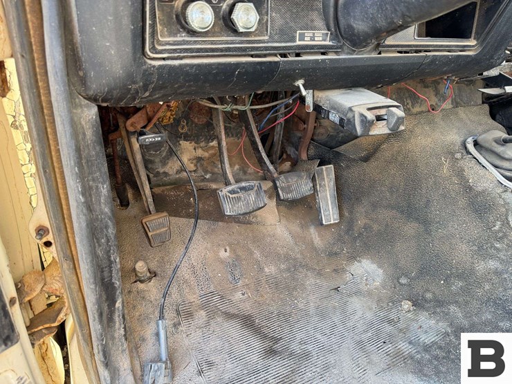 1980-ford-f350-image-42