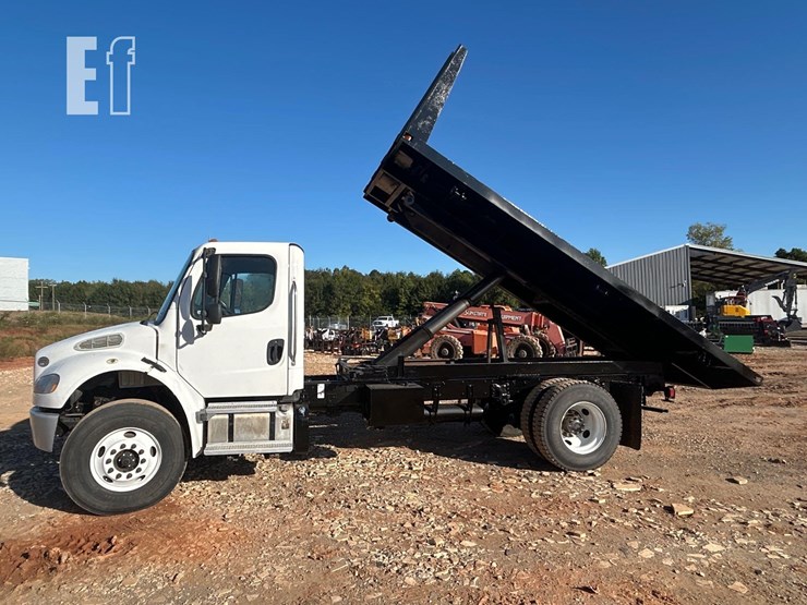 2018-freightliner-business-class-m2-106-image-36