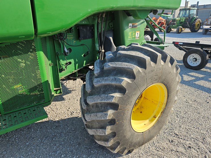 2005-john-deere-9860-sts-image-17