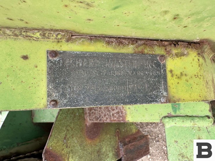 orchard-master-w104-pak-sprayer-image-9
