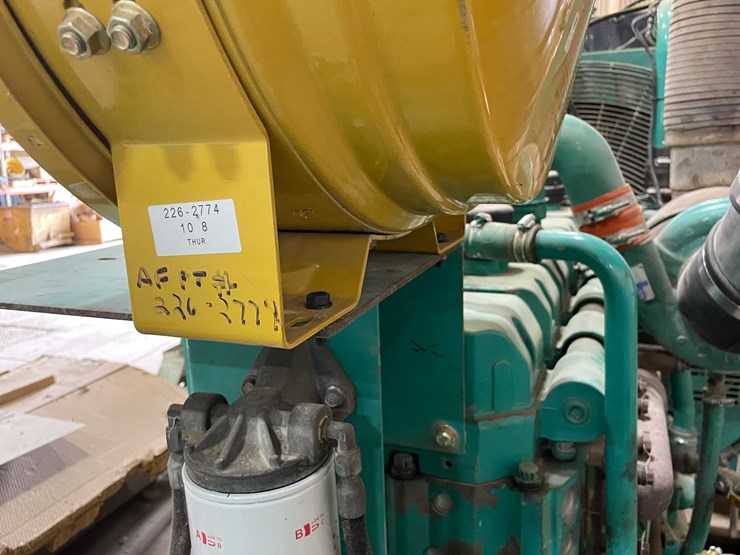 #8615-•-1999-cummins-dfeh-generator-(aps)-image-85