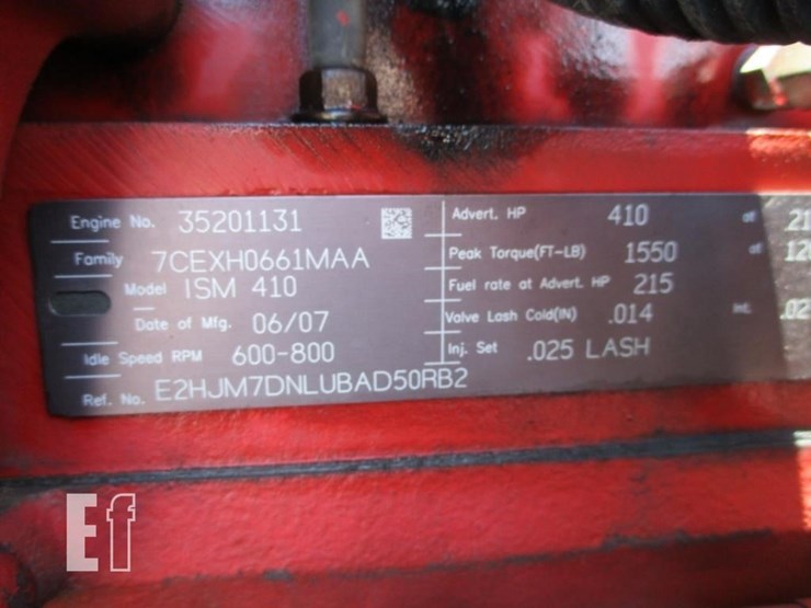 2008-peterbilt-365-image-7