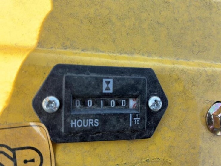 2024-dig-master-dm100-excavator-image-15