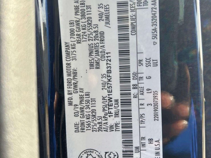 2019-ford-f150-image-5