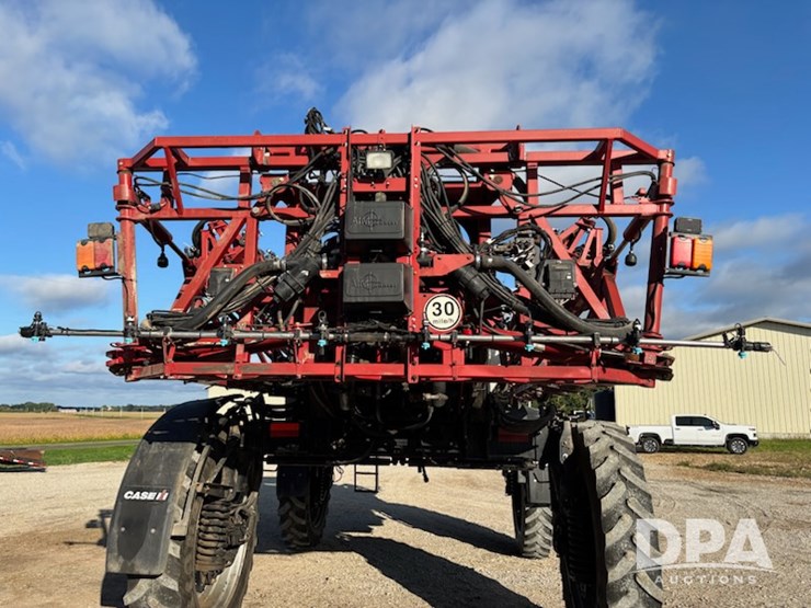 2011-case-ih-patriot-4420-image-5