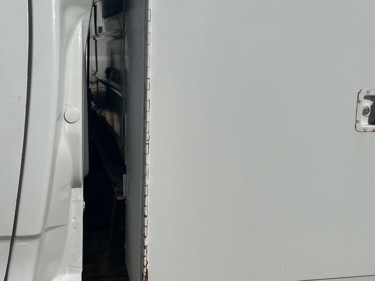 ford-f250-xl-image-16