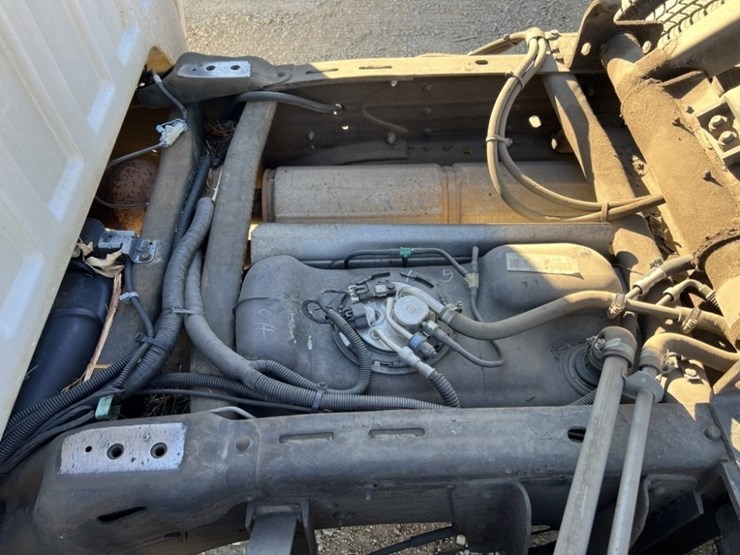 2006-chevrolet-silverado-3500-image-22