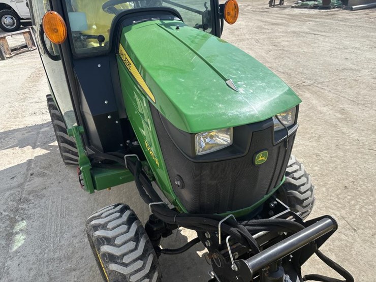 john-deere-1025-image-12