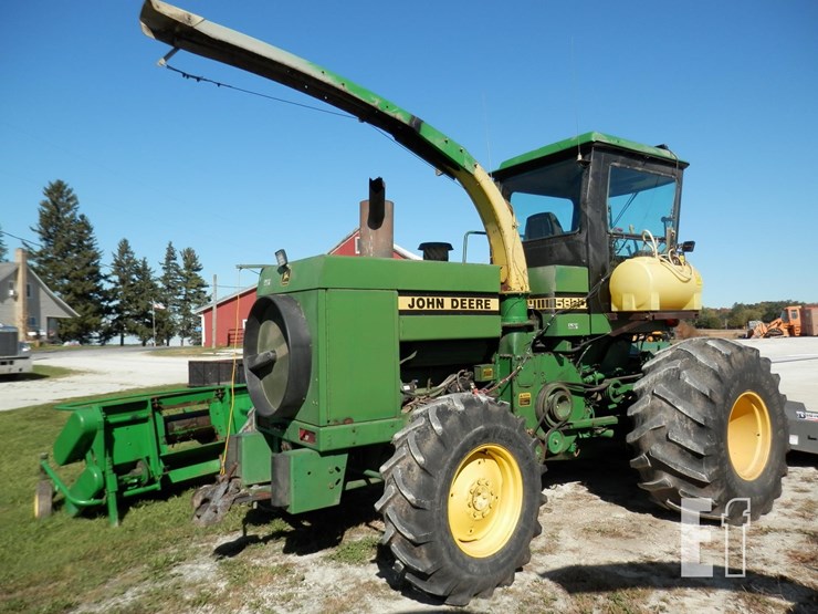 john-deere-5820-image-4