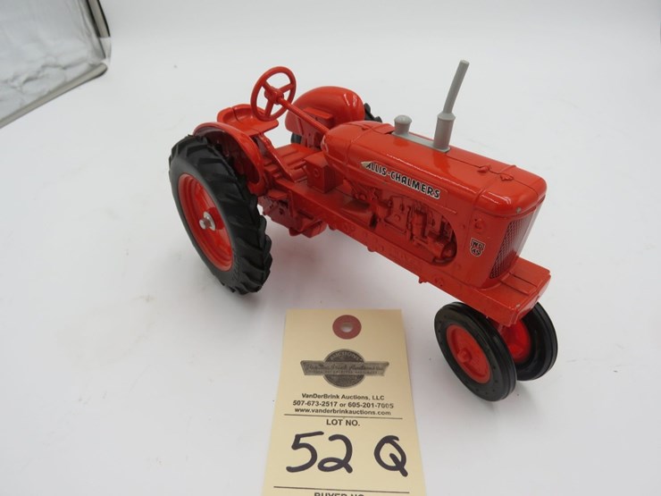 ertl-allis-chalmers-1/16th-scale-tractor-image-1
